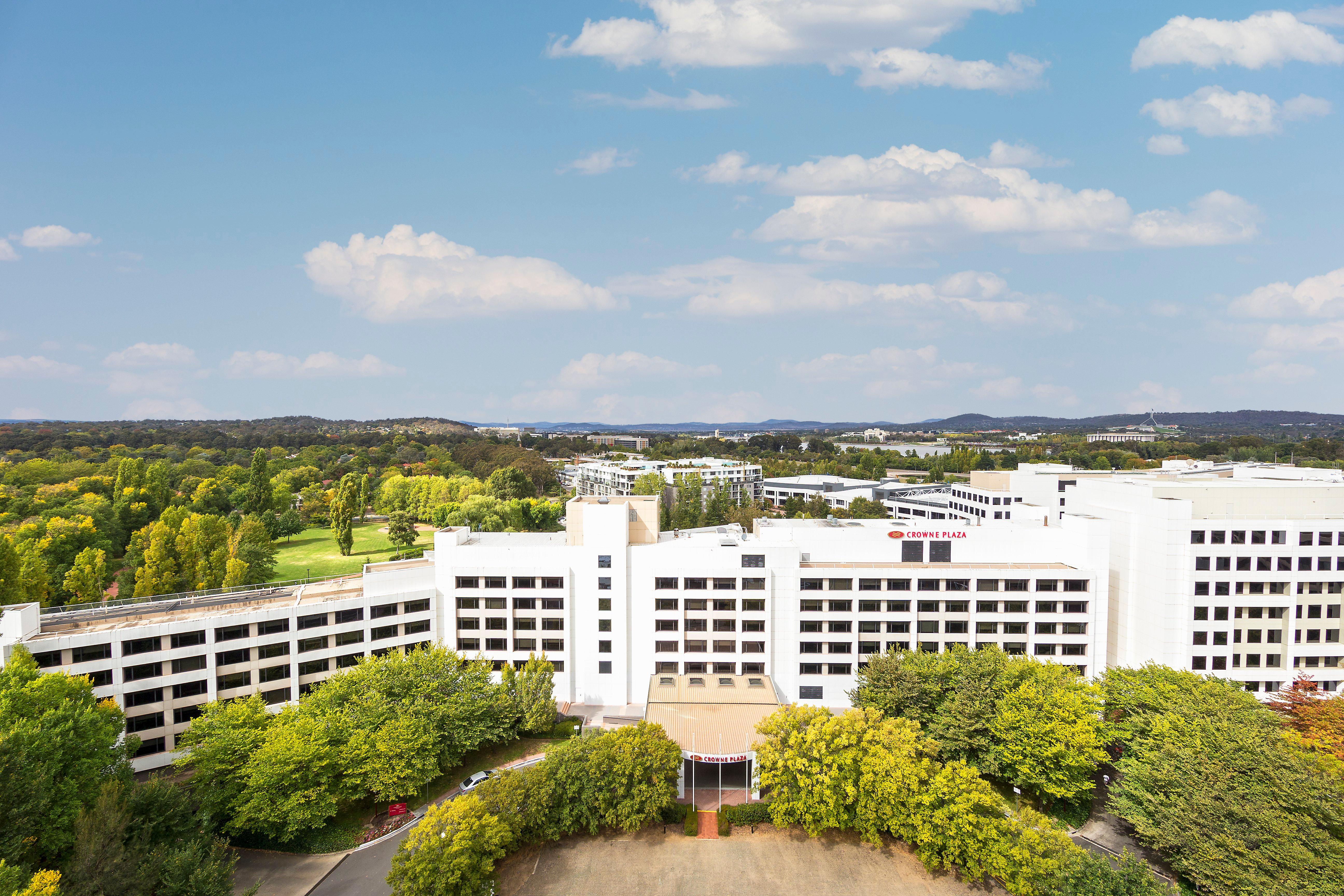 Crowne Plaza Camberra Exterior foto